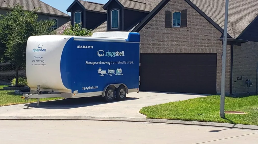 ZippyShell. Moving Pod Service